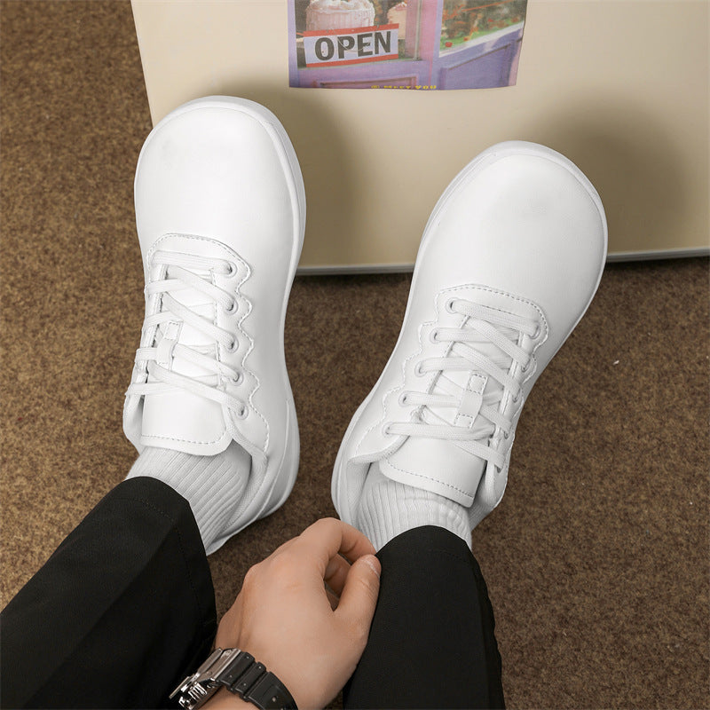 Yoru II barefoot sneaker gedragen, een van de Van Eeden modellen uit de vergelijking